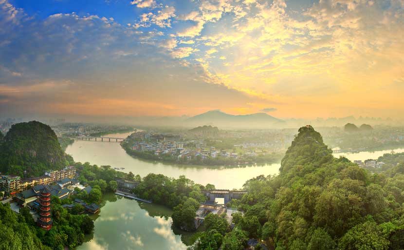 叠彩山